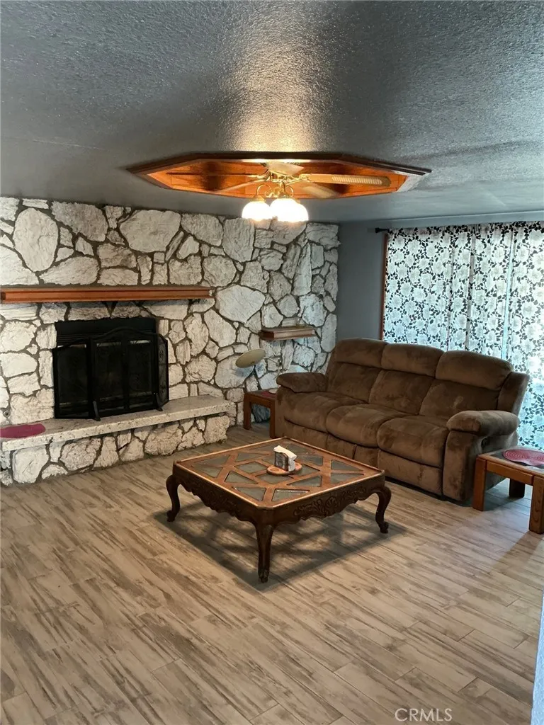 26795 Stirrup Lane, Helendale, California 92342 home-pic-11