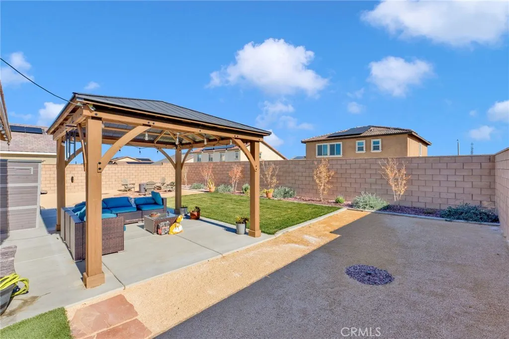 15389 Diamond, Victorville, California 92394 home-pic-26