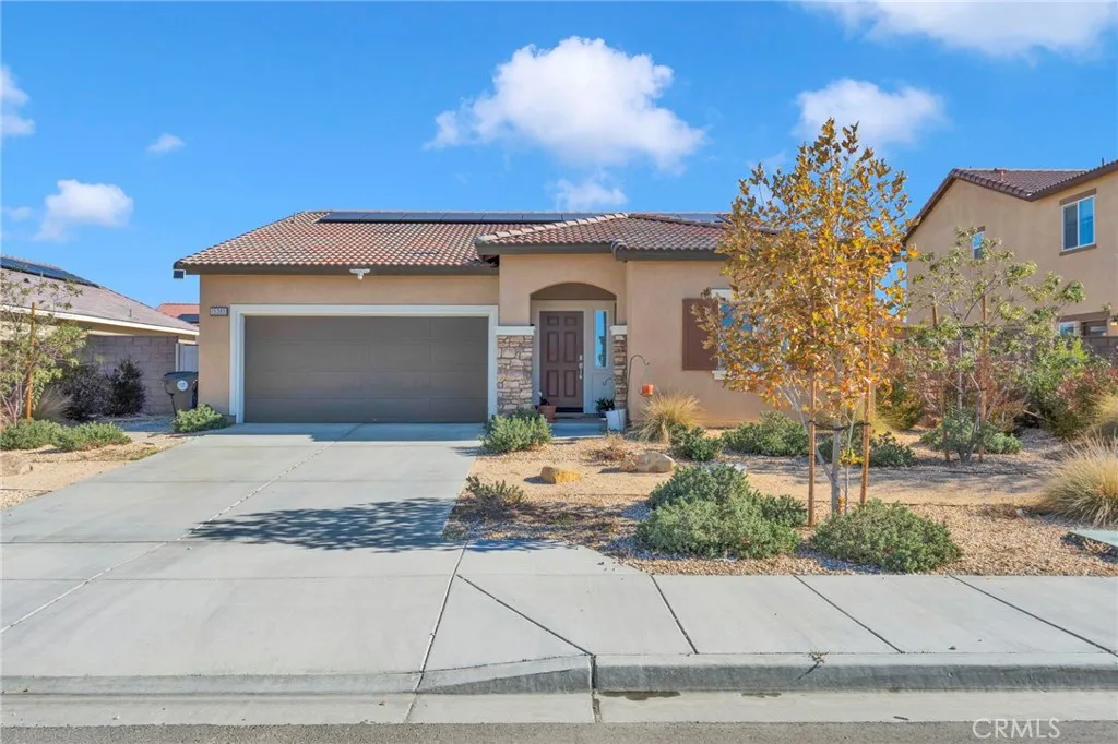 15389 Diamond, Victorville, California 92394 home-pic-0