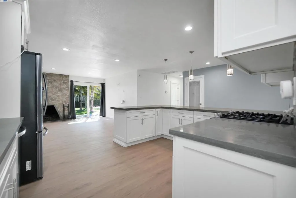 5 Terranova Dr, Antioch, California 94509 home-pic-12