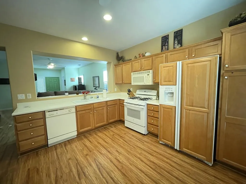 78473 Hampshire Avenue, Palm Desert, California 92211 home-pic-10