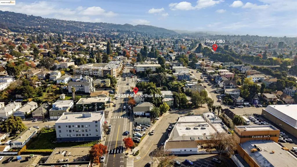 2257 Macarthur Blvd., Oakland, California 94602 home-pic-4