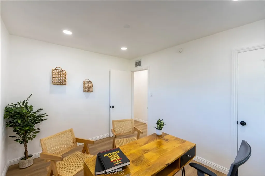 4065 Madrona, Riverside, California 92504 home-pic-17