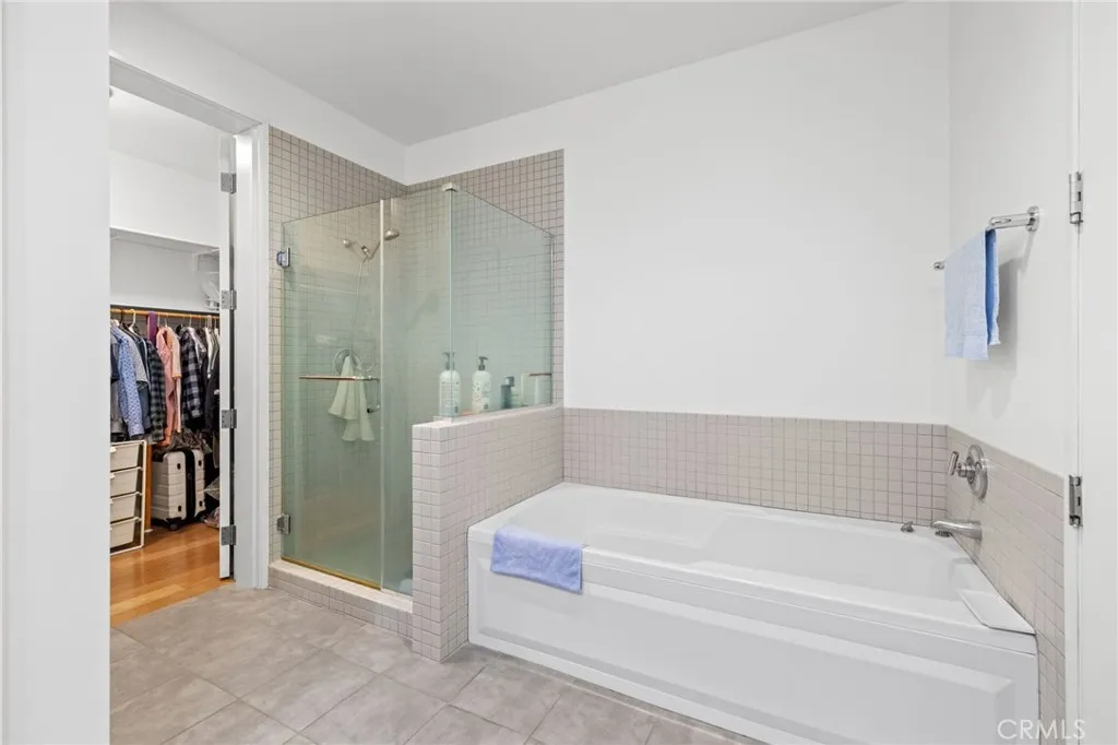 801 S Grand 1611, Los Angeles, California 90017 home-pic-11