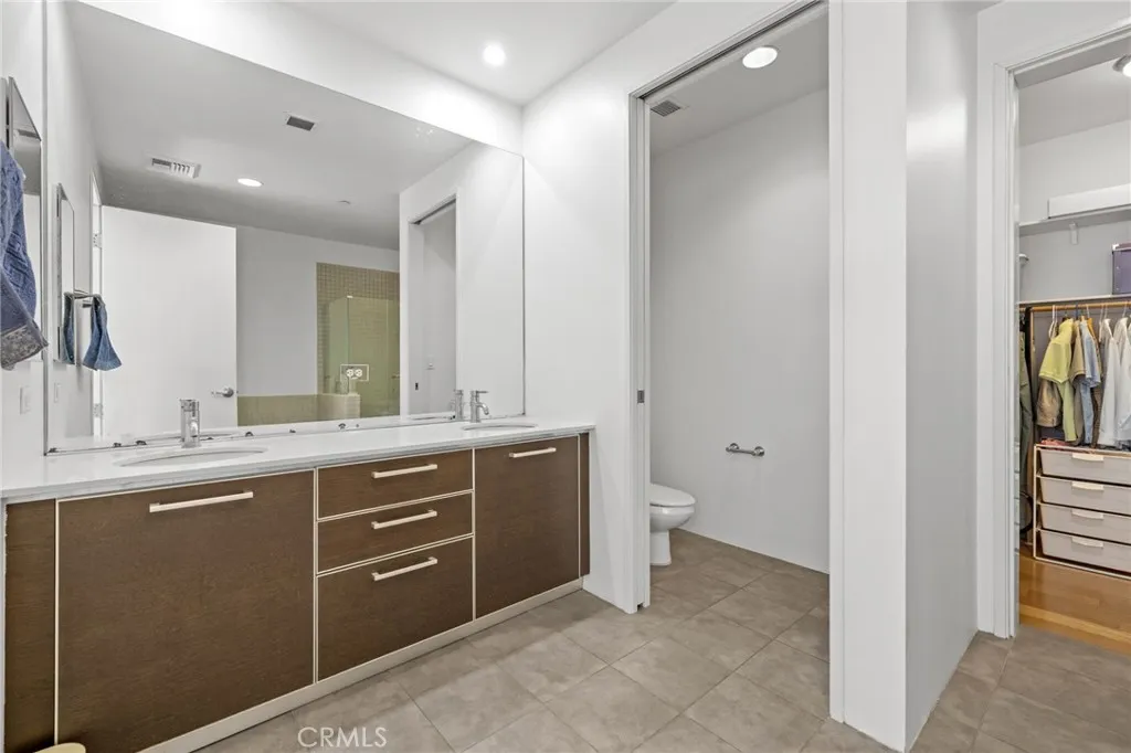 801 S Grand 1611, Los Angeles, California 90017 home-pic-9