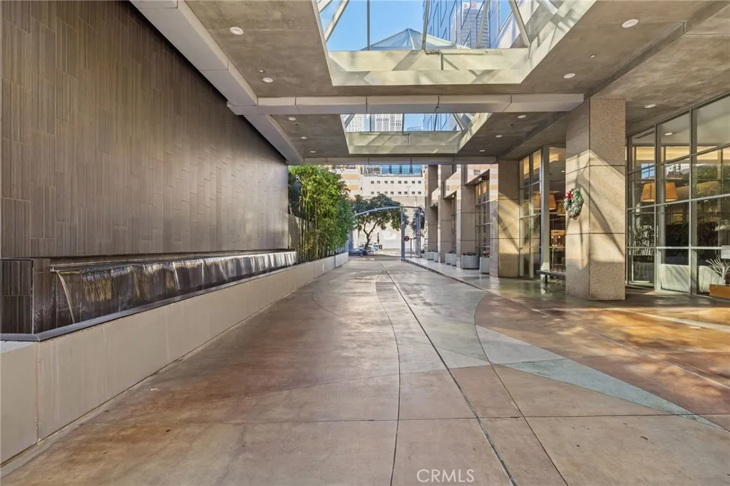 801 S Grand 1611, Los Angeles, California 90017 home-pic-20