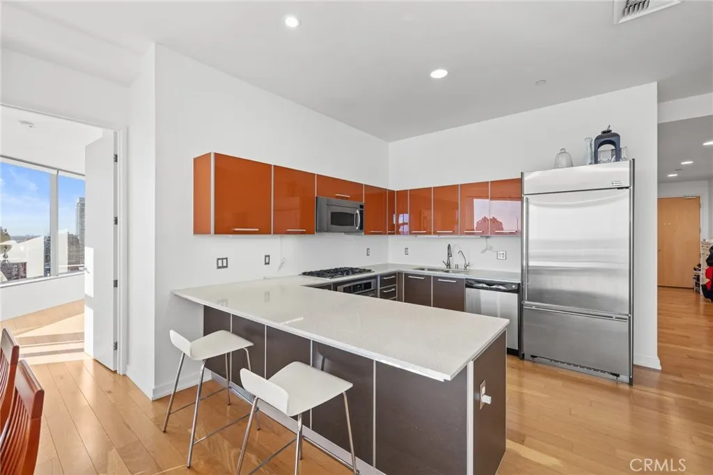 801 S Grand 1611, Los Angeles, California 90017 home-pic-2