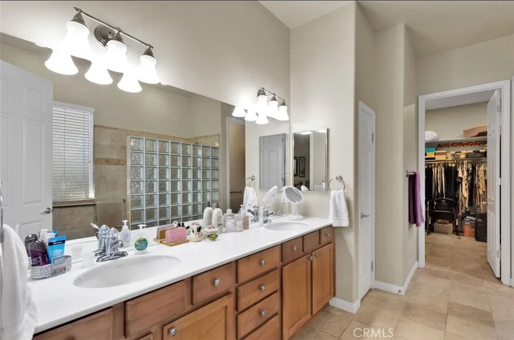 10266 Lakeshore, Apple Valley, California 92308 home-pic-15