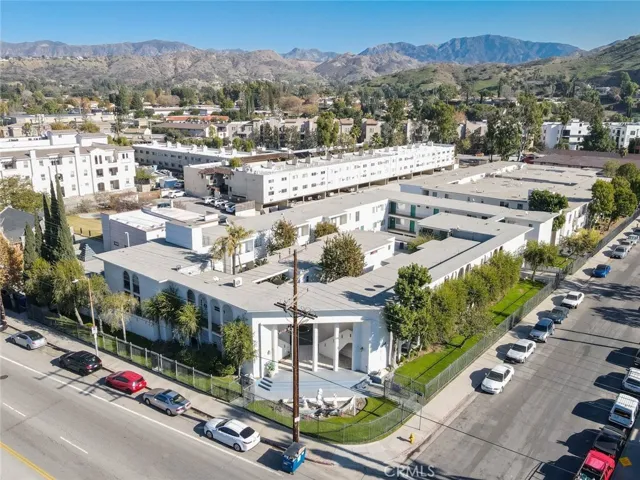 10749 New Haven Street 18, Sun Valley, California 91352