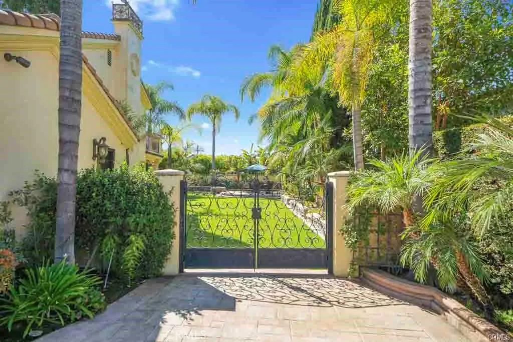 8542 Emerywood Drive, Buena Park, California 90621 home-pic-9