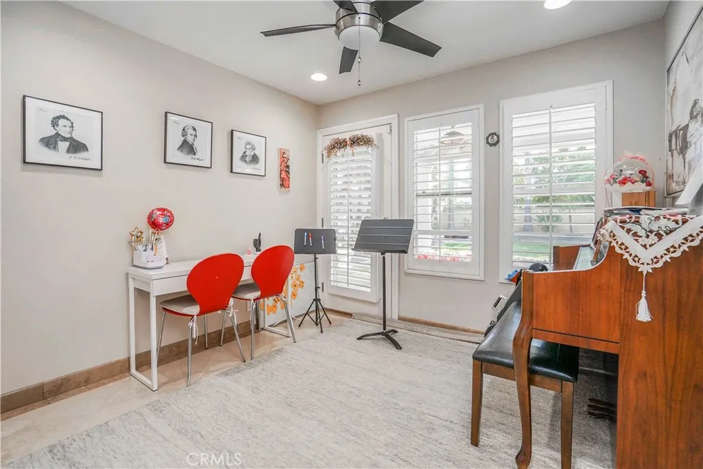 8542 Emerywood Drive, Buena Park, California 90621 home-pic-36