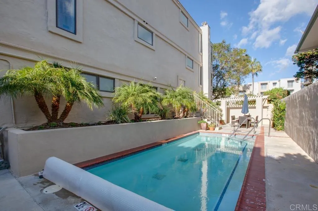 Heated swimming pool