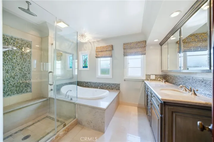 Bathroom 2nd Floor