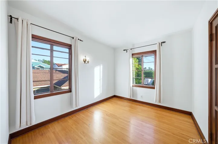 Aprtment Bedroom