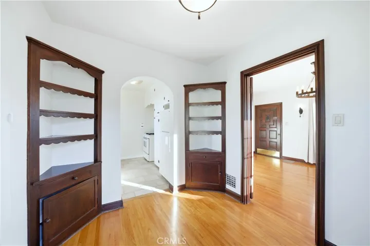 Apartment Dining