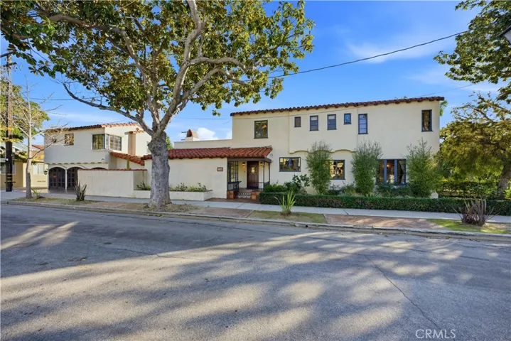 790 Santiago, Long Beach, California 90804