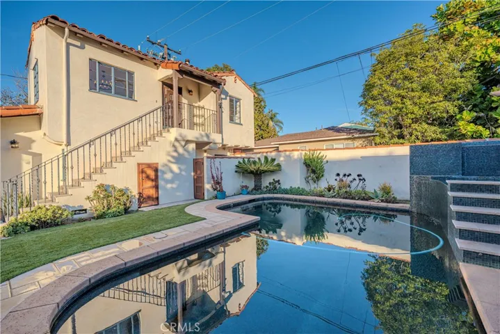 790 Santiago, Long Beach, California 90804