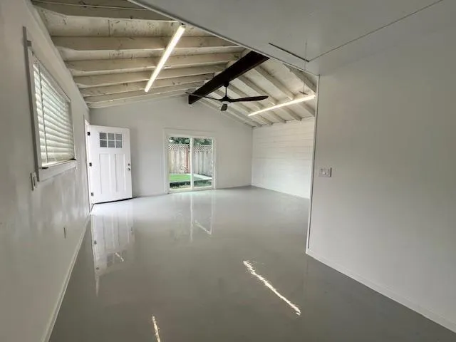 17 Blossom Drive, Watsonville, California 95076 home-pic-17