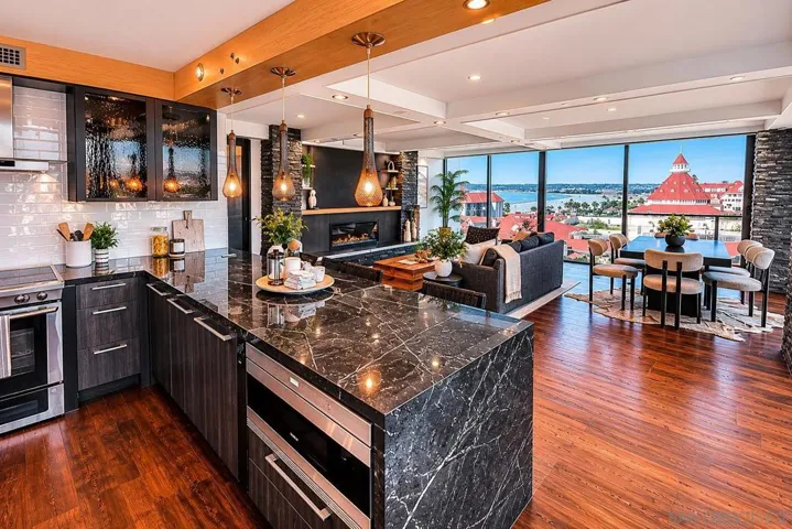 1710 Avenida Del Mundo 708, Coronado, California 92118