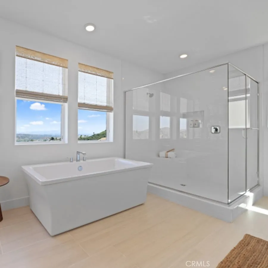 29519 Corte Azulejo, Valencia, California 91354 home-pic-22