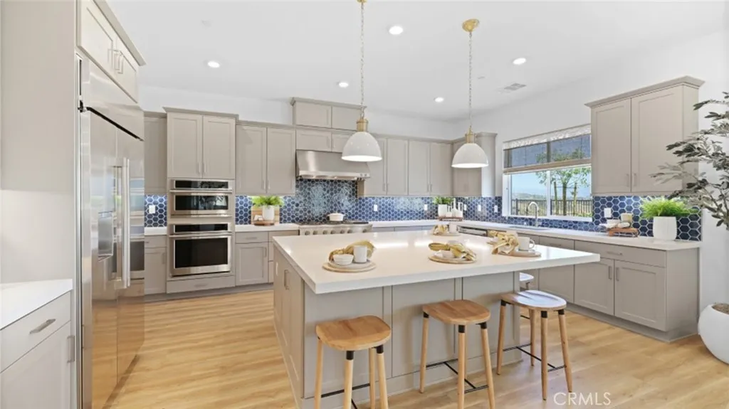 29519 Corte Azulejo, Valencia, California 91354 home-pic-0
