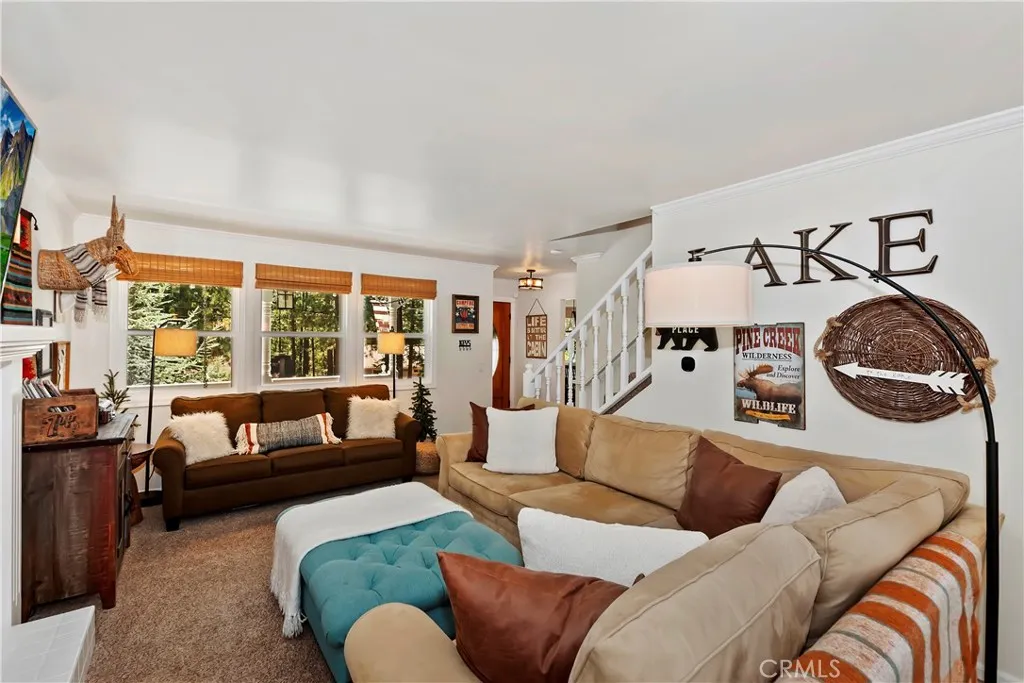 457 Woodside, Big Bear City, California 92314 home-pic-28