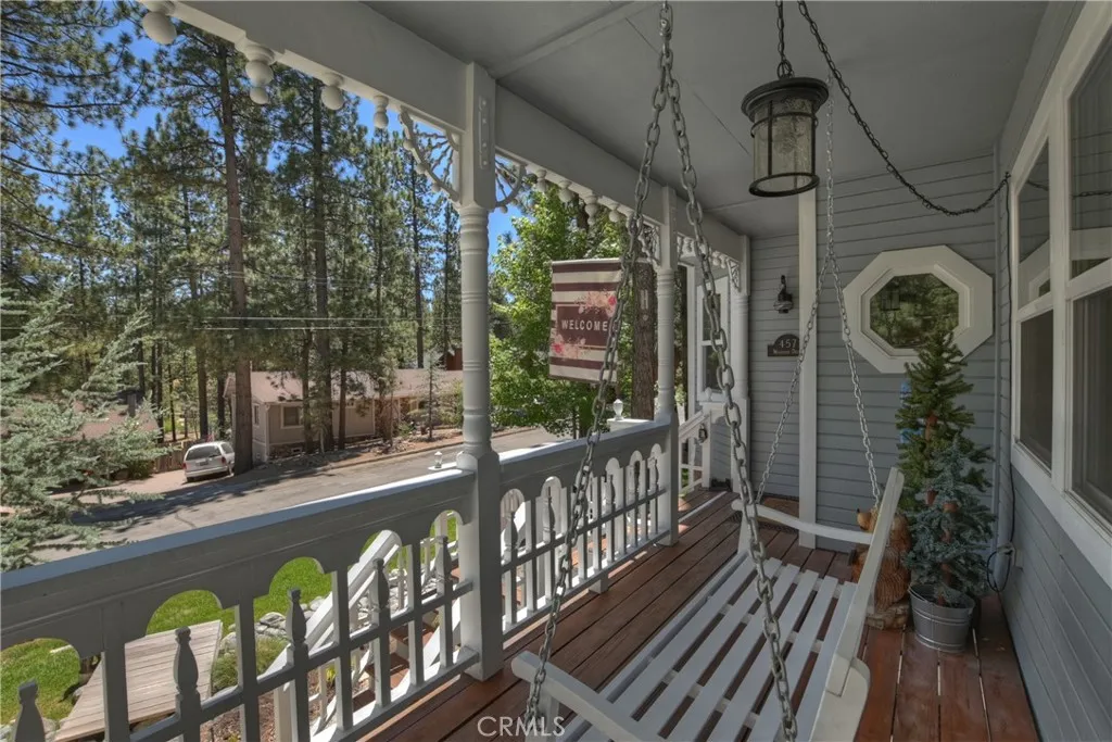 457 Woodside, Big Bear City, California 92314 home-pic-24