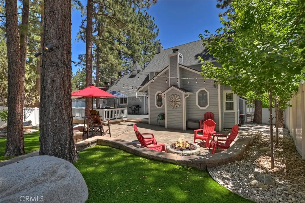 457 Woodside, Big Bear City, California 92314 home-pic-19