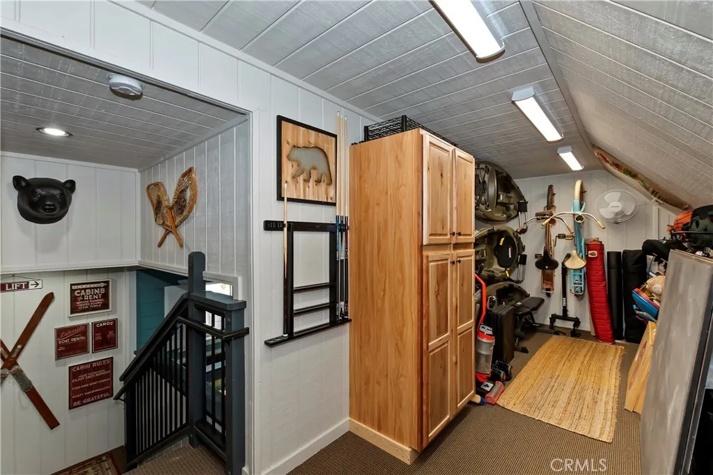 457 Woodside, Big Bear City, California 92314 home-pic-59