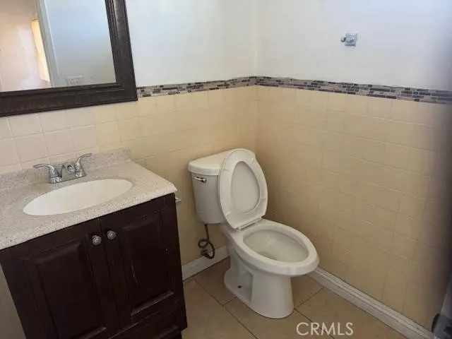 1203 S Courtright, Anaheim, California 92804 home-pic-1