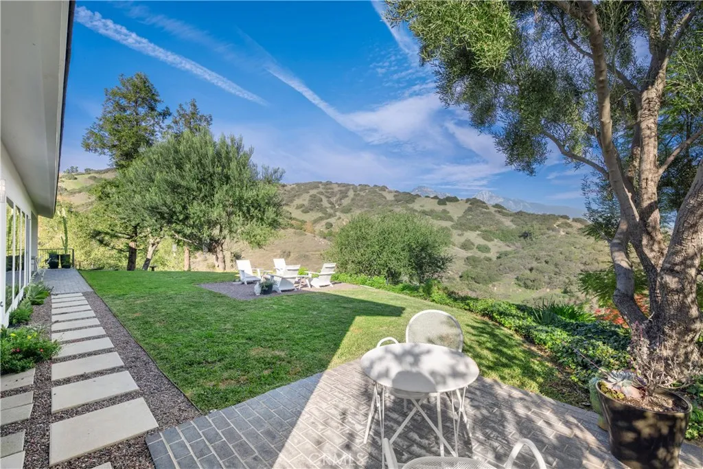 2630 San Angelo Drive, Claremont, California 91711 home-pic-45