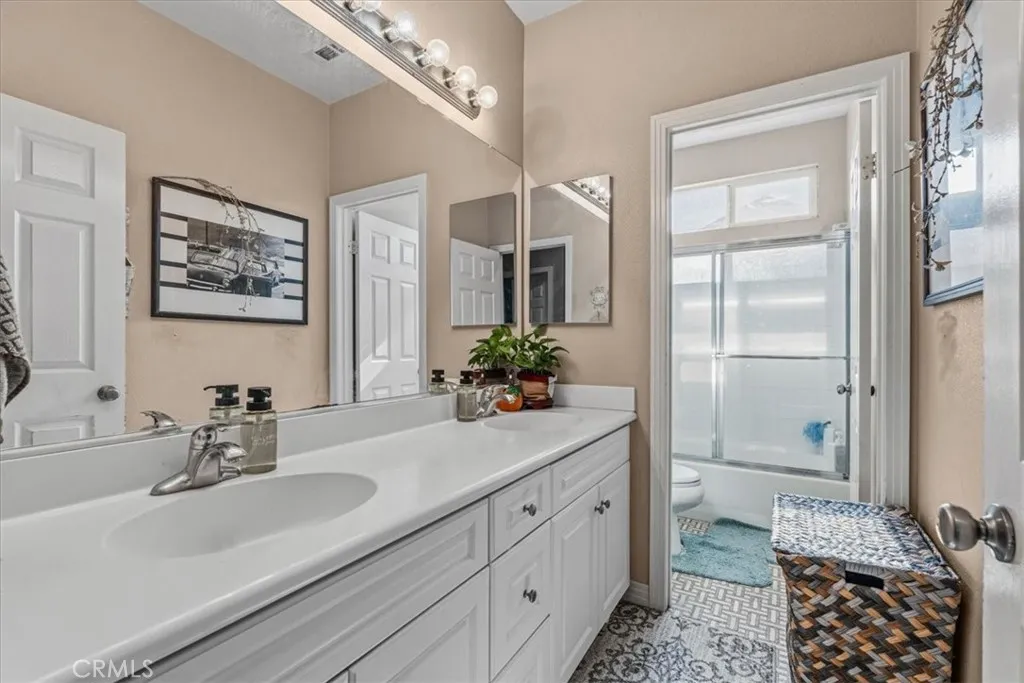 7056 Calina, Eastvale, California 92880 home-pic-27