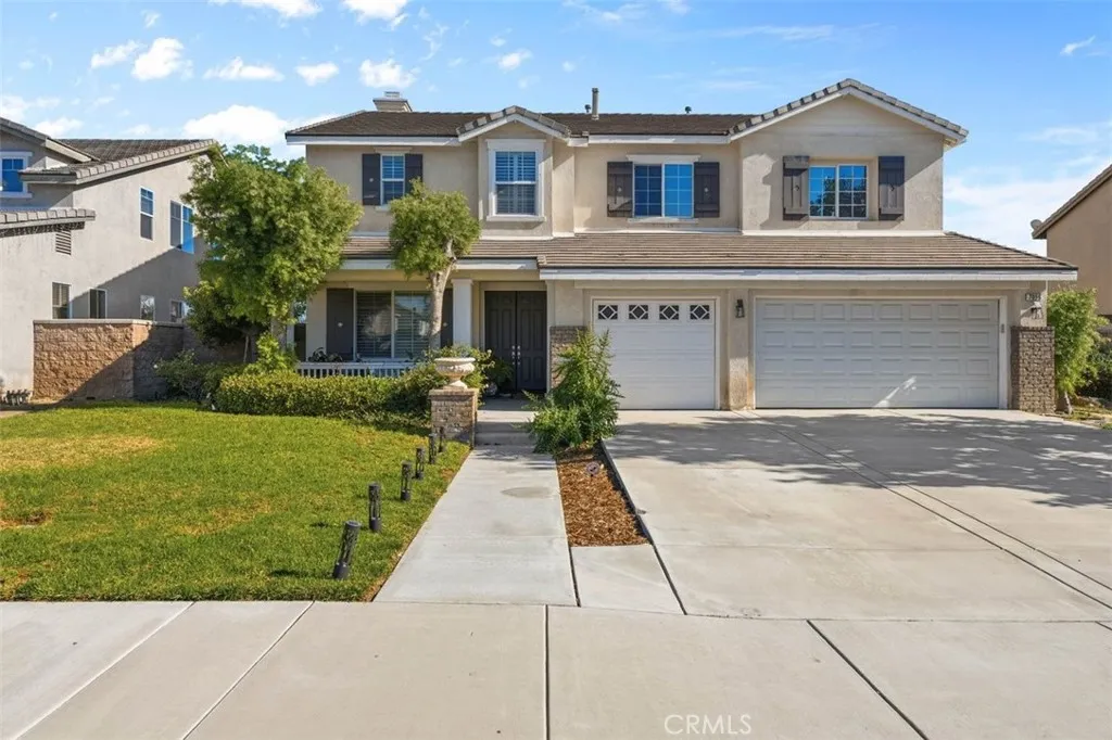7056 Calina, Eastvale, California 92880 home-pic-2