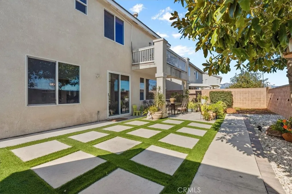 7056 Calina, Eastvale, California 92880 home-pic-37
