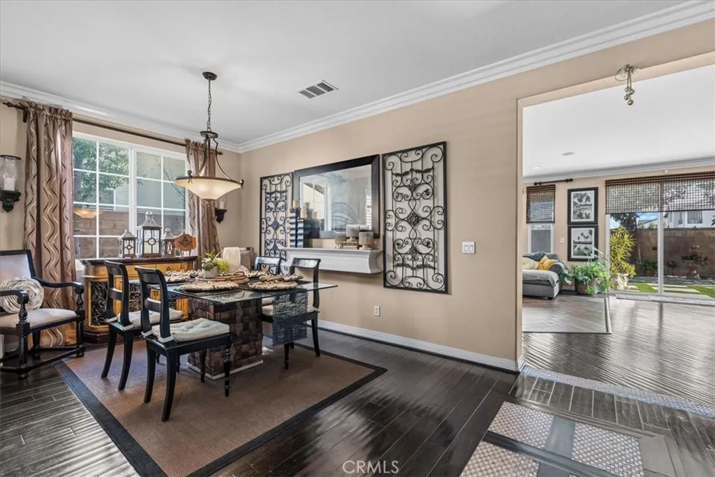 7056 Calina, Eastvale, California 92880 home-pic-6