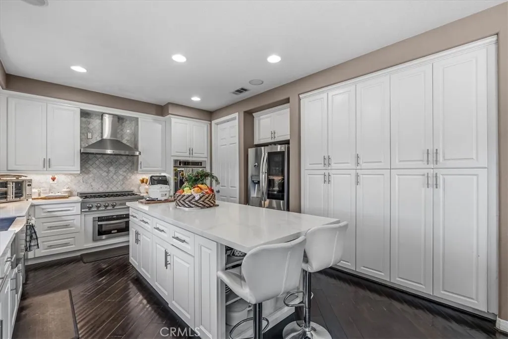 7056 Calina, Eastvale, California 92880 home-pic-17