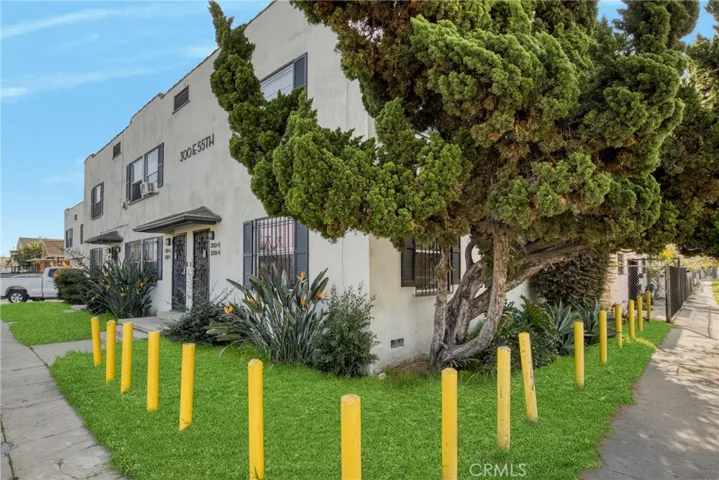 300 E 55th Street, Los Angeles, California 90011
