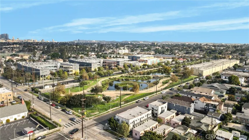 300 E 55th Street, Los Angeles, California 90011