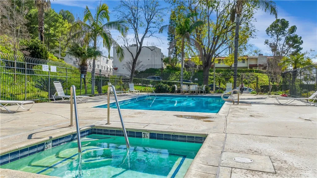 9502 Via Salerno, Burbank, California 91504 home-pic-33