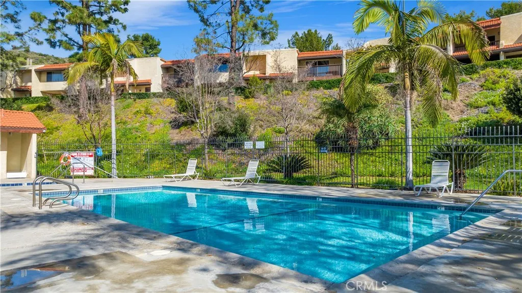 9502 Via Salerno, Burbank, California 91504 home-pic-31