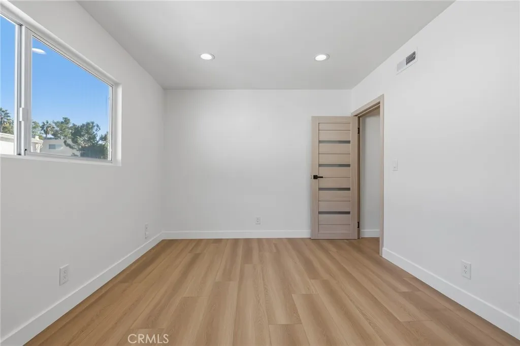 9502 Via Salerno, Burbank, California 91504 home-pic-27
