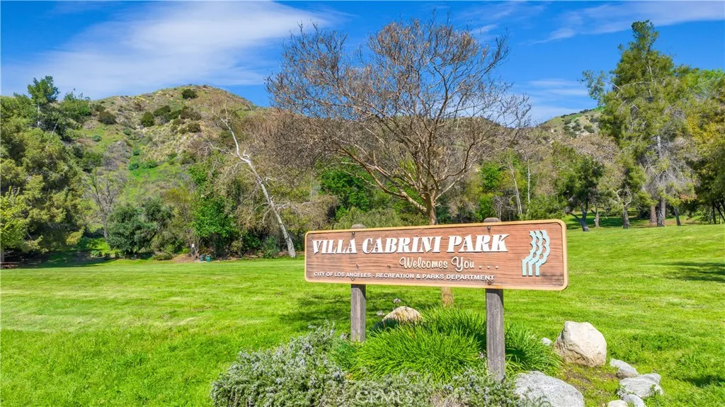 9502 Via Salerno, Burbank, California 91504 home-pic-35