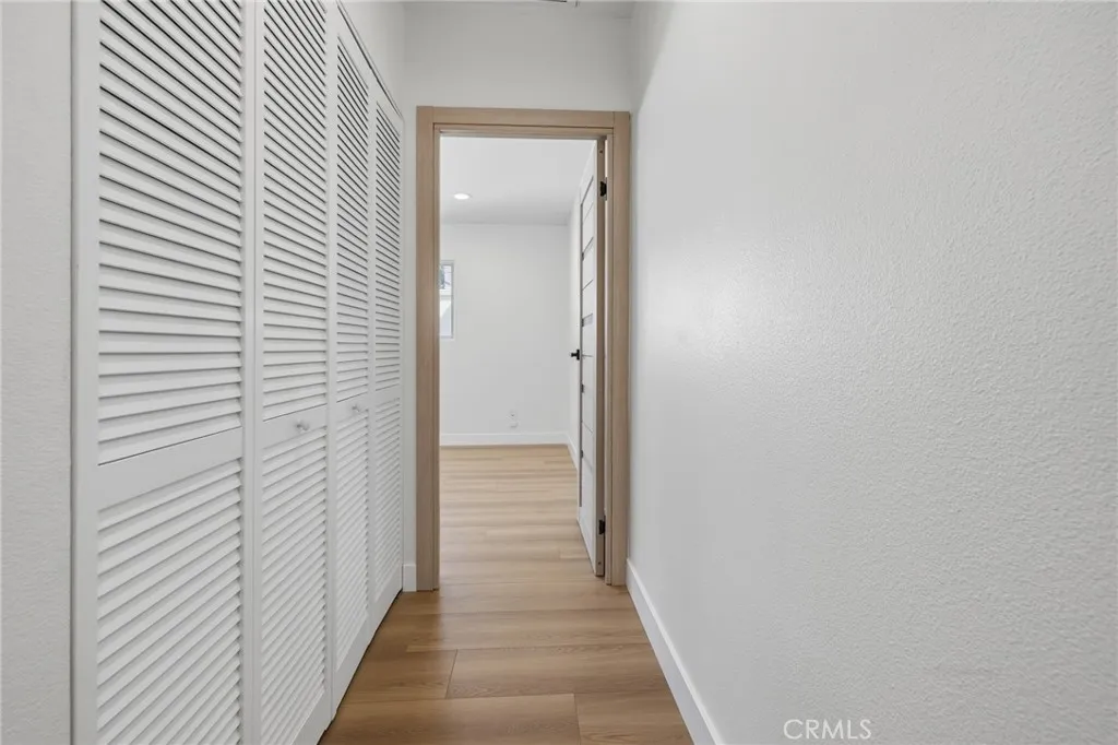 9502 Via Salerno, Burbank, California 91504 home-pic-21