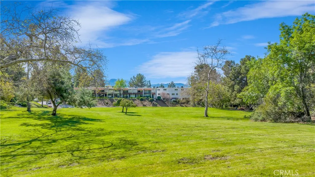9502 Via Salerno, Burbank, California 91504 home-pic-37