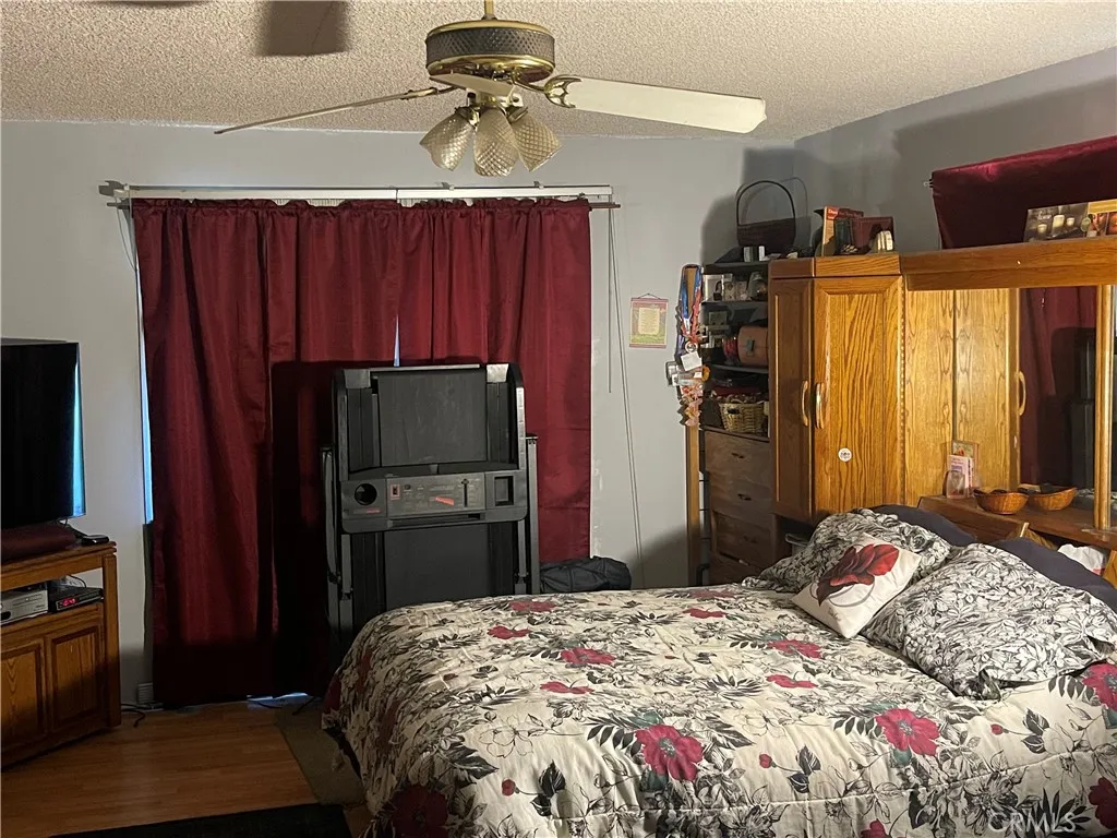 1750 S Mansfield Avenue S, Los Angeles, California 90019 home-pic-8