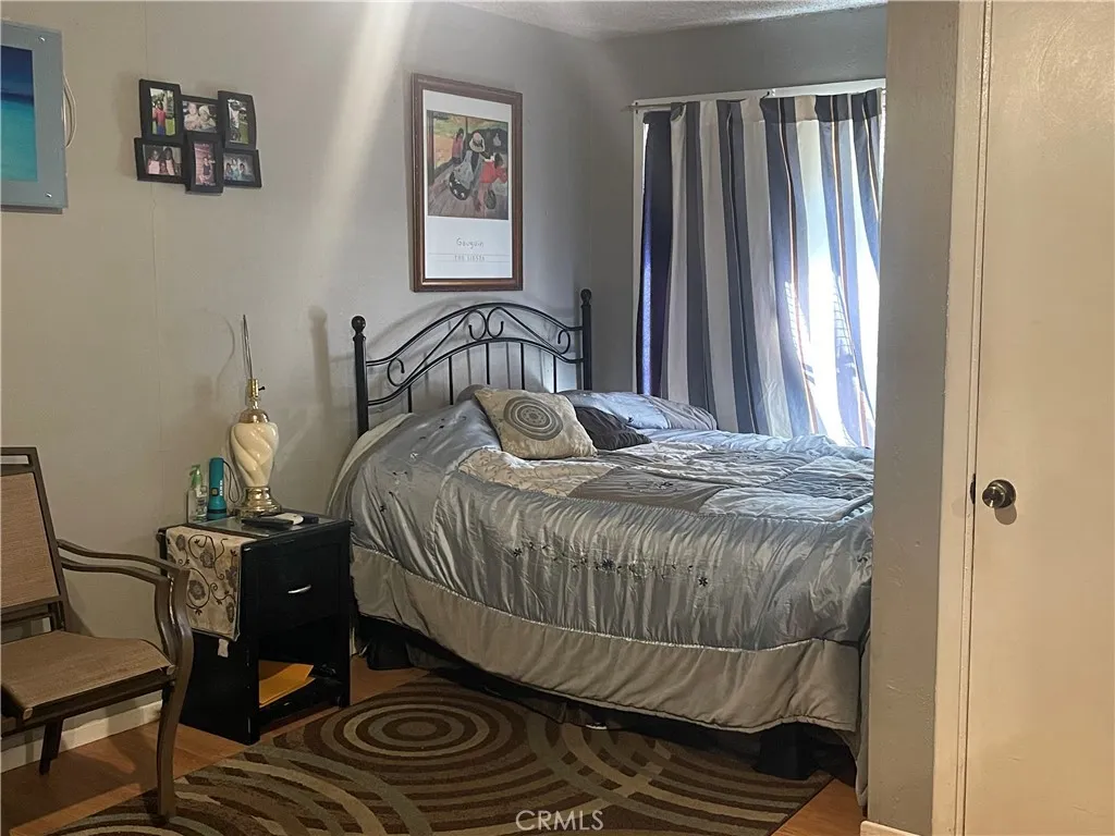 1750 S Mansfield Avenue S, Los Angeles, California 90019 home-pic-9