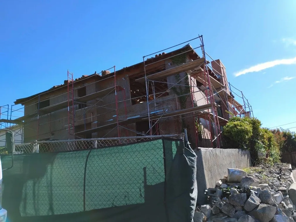 1909 Dalton Road, Palos Verdes Estates, California 90274 home-pic-1