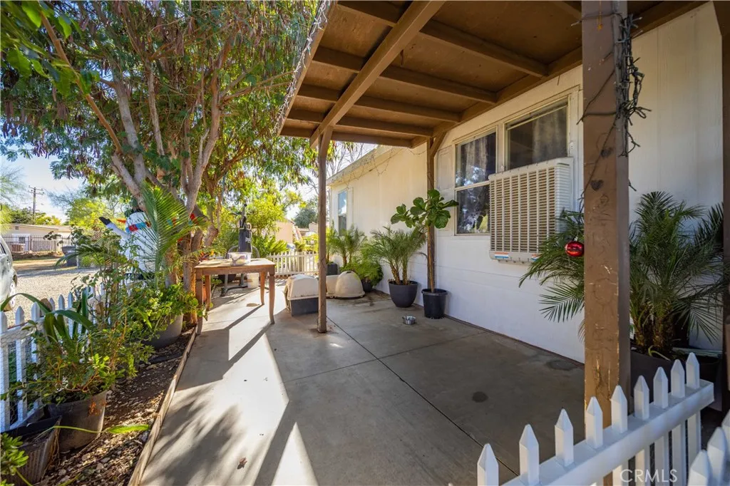 22260 Deprad, Perris, California 92570 home-pic-13