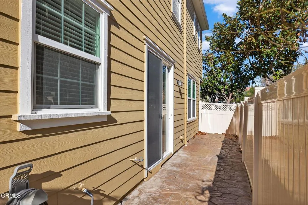 8124 Onyx Street, Ventura, California 93004 home-pic-36