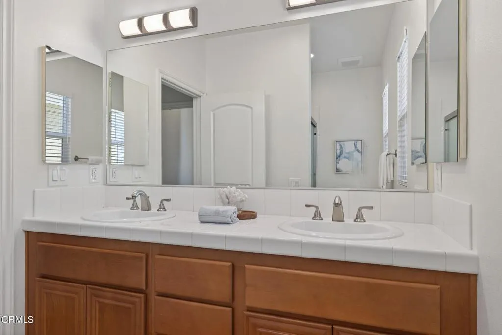 8124 Onyx Street, Ventura, California 93004 home-pic-22
